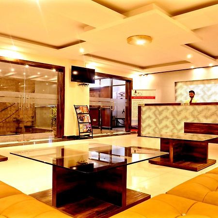 Hotel Trance Ganga Tapovan Bagian luar foto